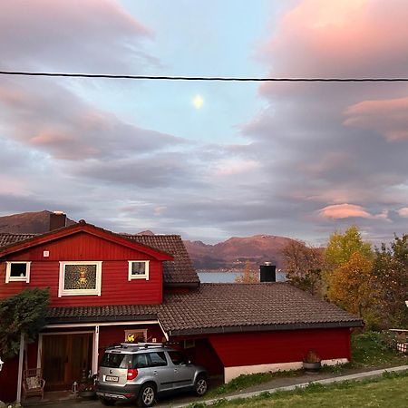 Line Pa Hauane1 Bed and Breakfast Volda Buitenkant foto