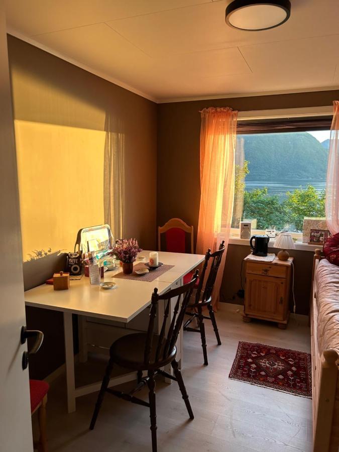 Line Pa Hauane1 Bed and Breakfast Volda Buitenkant foto